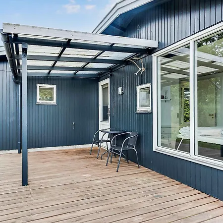 Summer House In Marielyst Boto By