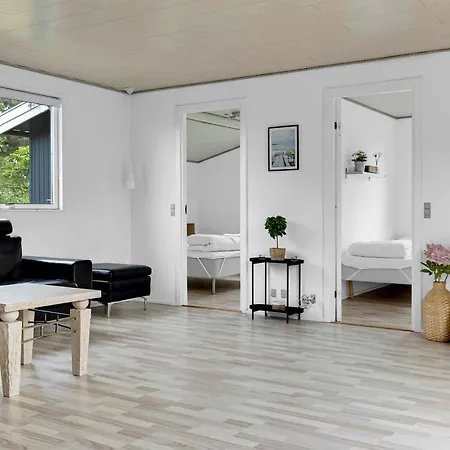 Summer House In Marielyst Casa de Férias *