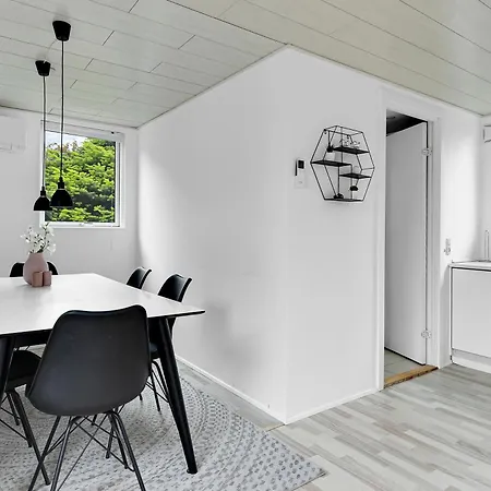 Summer House In Marielyst *