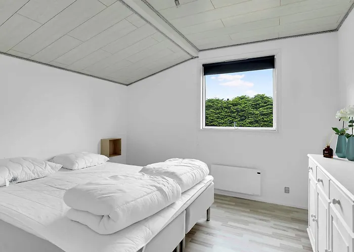 Hébergement de vacances Summer House In Marielyst Bøtø By